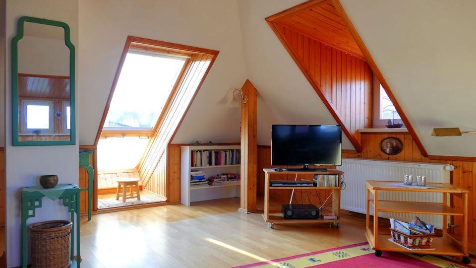 wohnzimmer-ferienwohnung-10-haus-odin-heringsdorf-1200x800